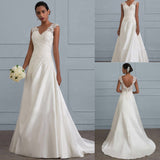 One-shoulder V-neck fishtail lace trailing wedding dress