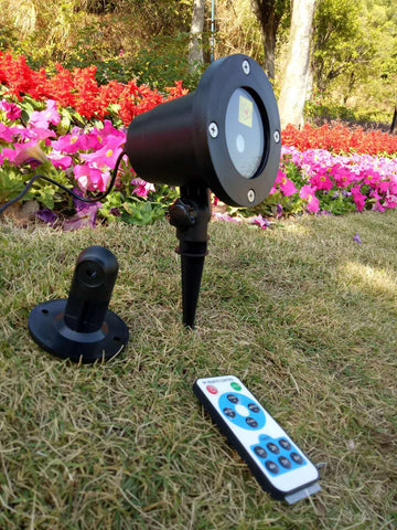 Outdoor lawn light