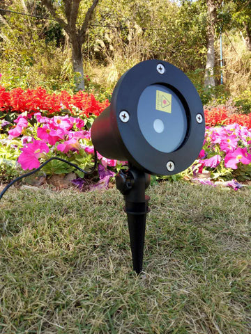 Outdoor lawn light