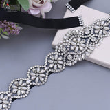 Bridal wedding belt with rhinestone decoration